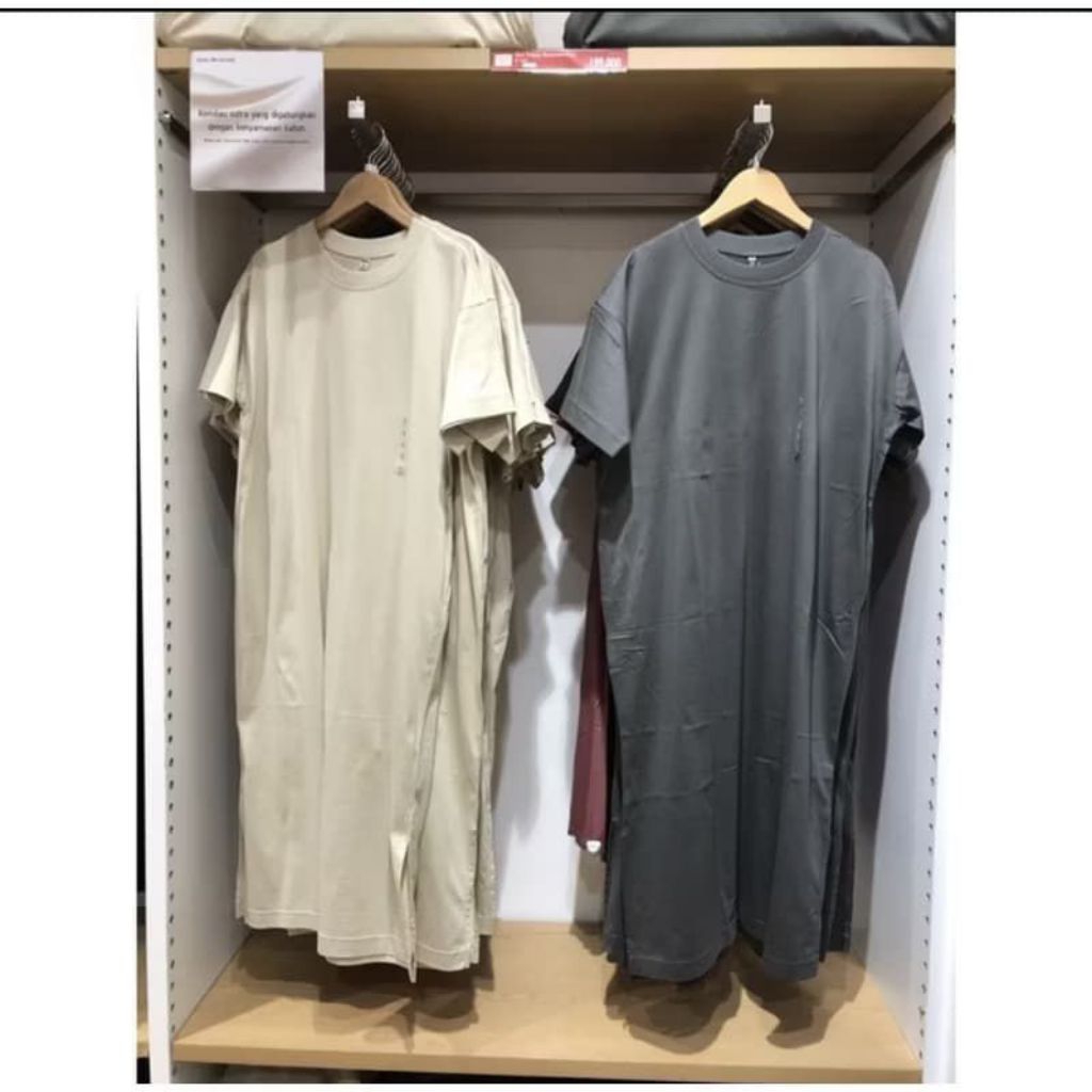 T-shirt dress ( gaun kaos ) / kaos tunik uniqlo