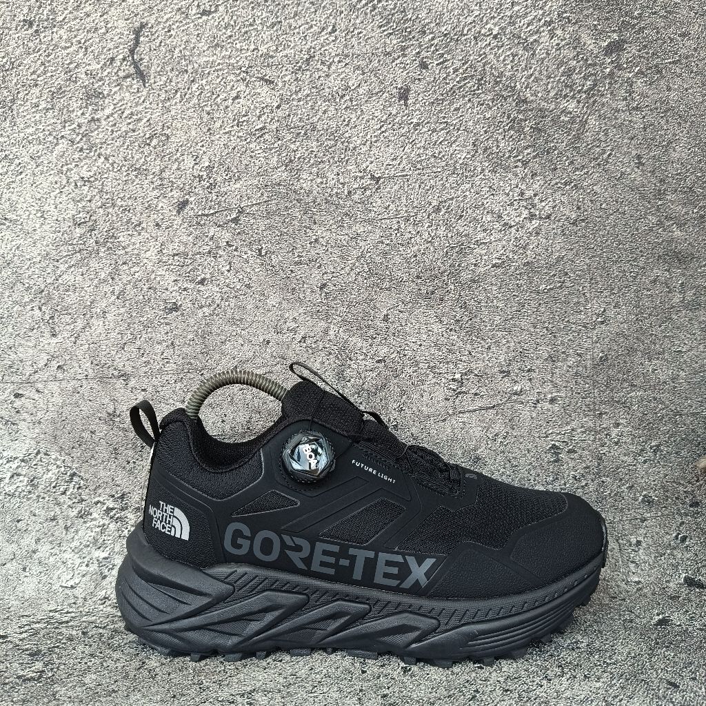Sepatu TNF Outdoor Boa System Size 43