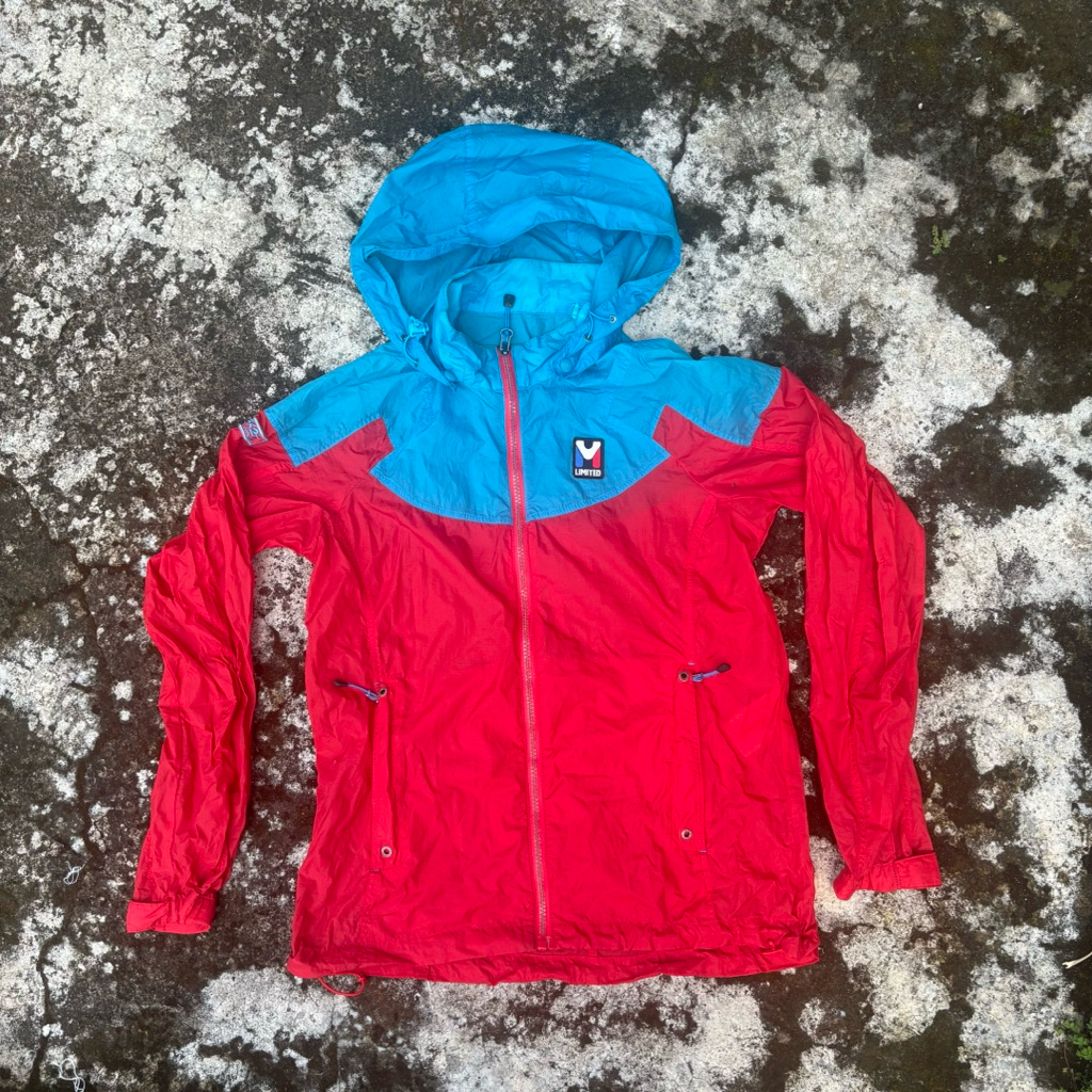 Jaket Mlimited Running