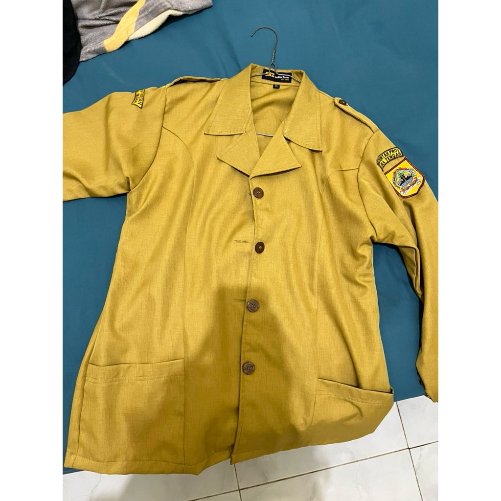 Preloved Satu set Seragam Khaki ASN/Non ASN