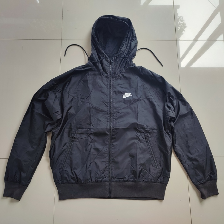 11. Jacket Outdoor Casual Nike Size tag M - Pakaian Gunung Lapangan Running Olahraga