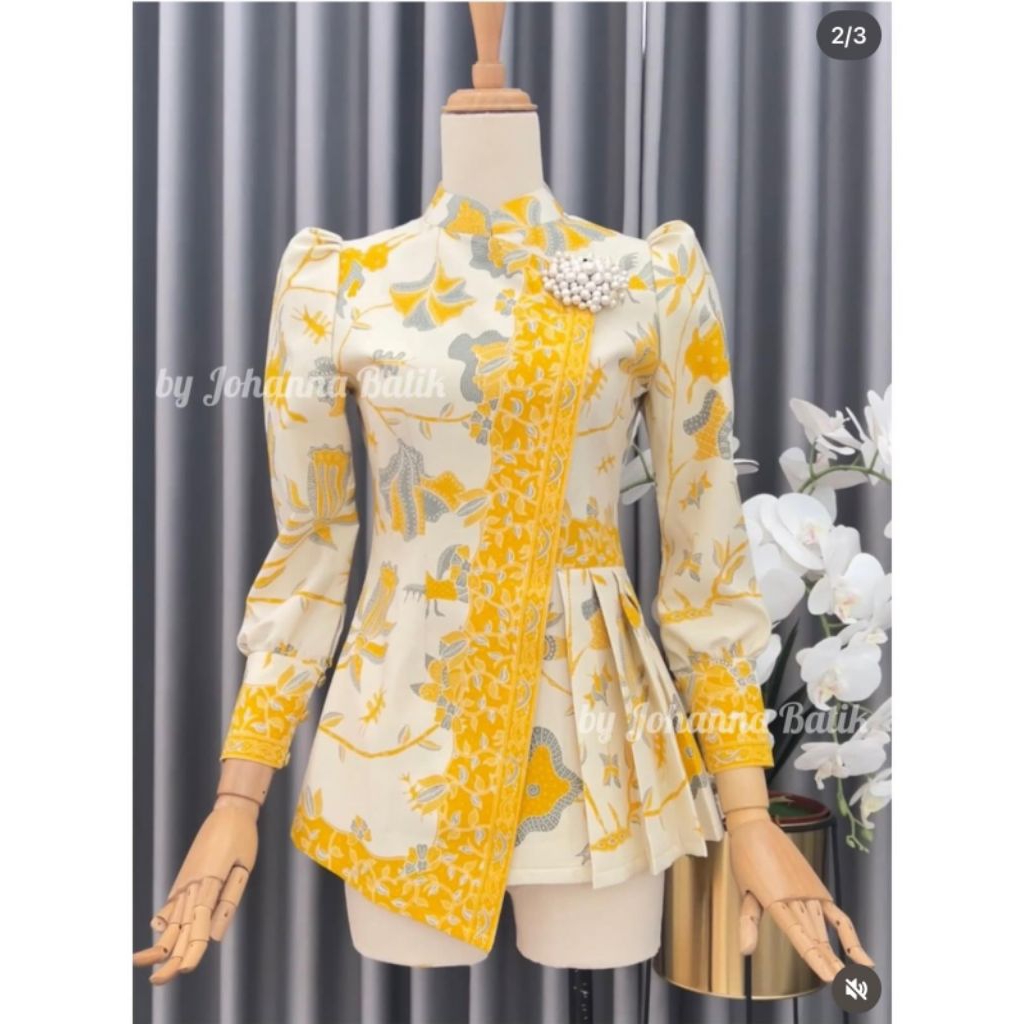 JOHANA BATIK ATASAN BLOUSE KATUN