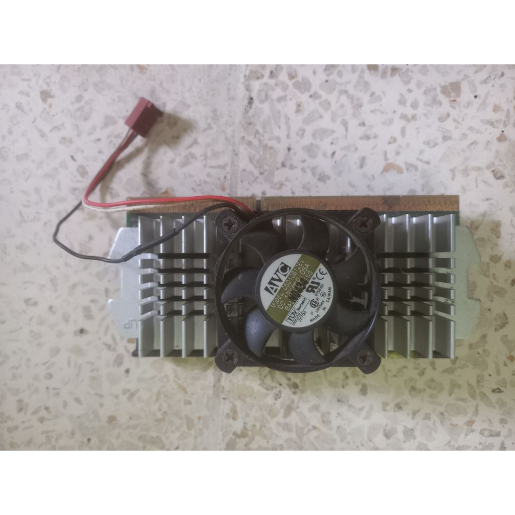 Processor jadul Intel Pentium 3 Slot 1