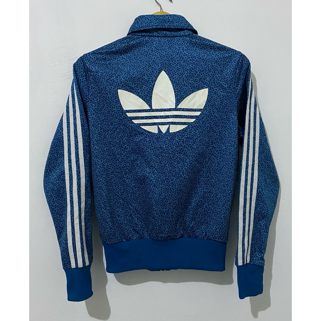 tracktop Adidas Firebird TT big logo casual style outfits mewah style