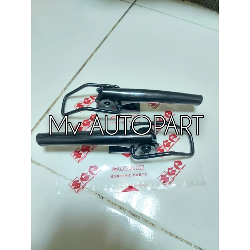 Kunci bak 1set kiri kanan Suzuki Futura T120ss Ori