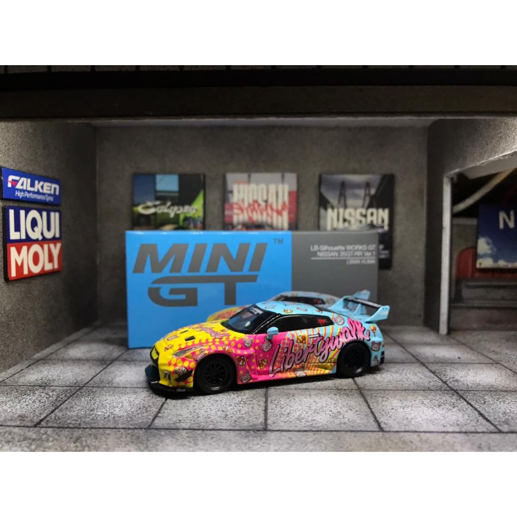 Mini GT R35 LBWK Kuma Unseal