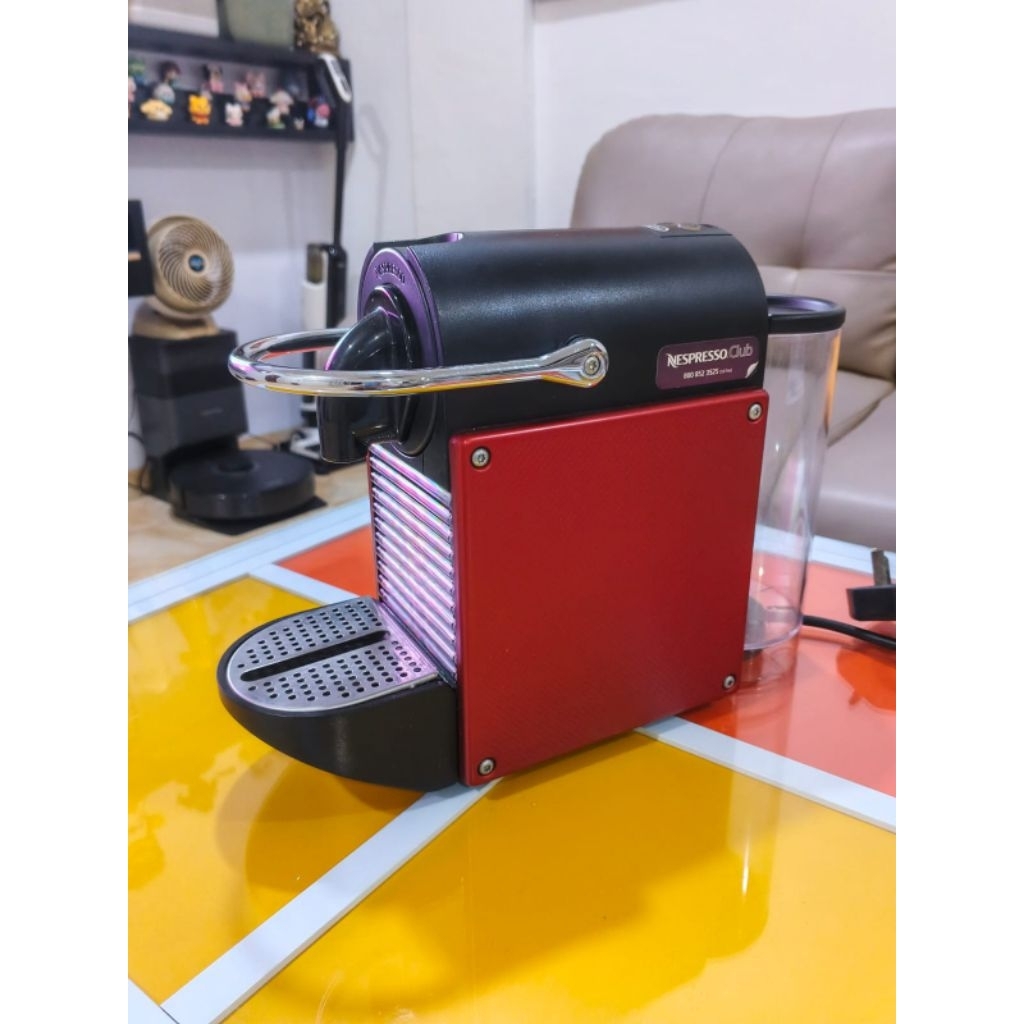 Nespresso Pixie Megamix Merah
