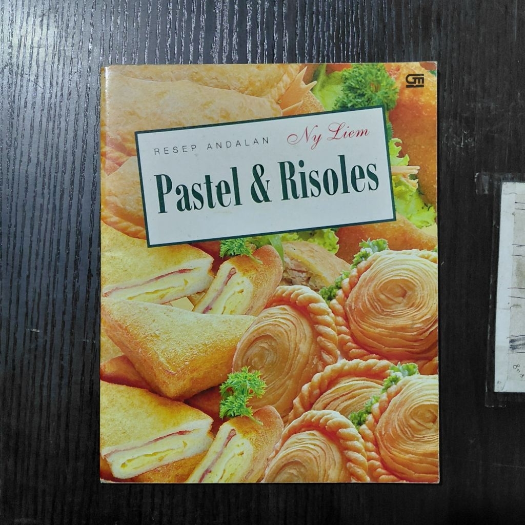Buku Resep Andalan Ny. Liem: Pastel & Risoles – Ny. Liem