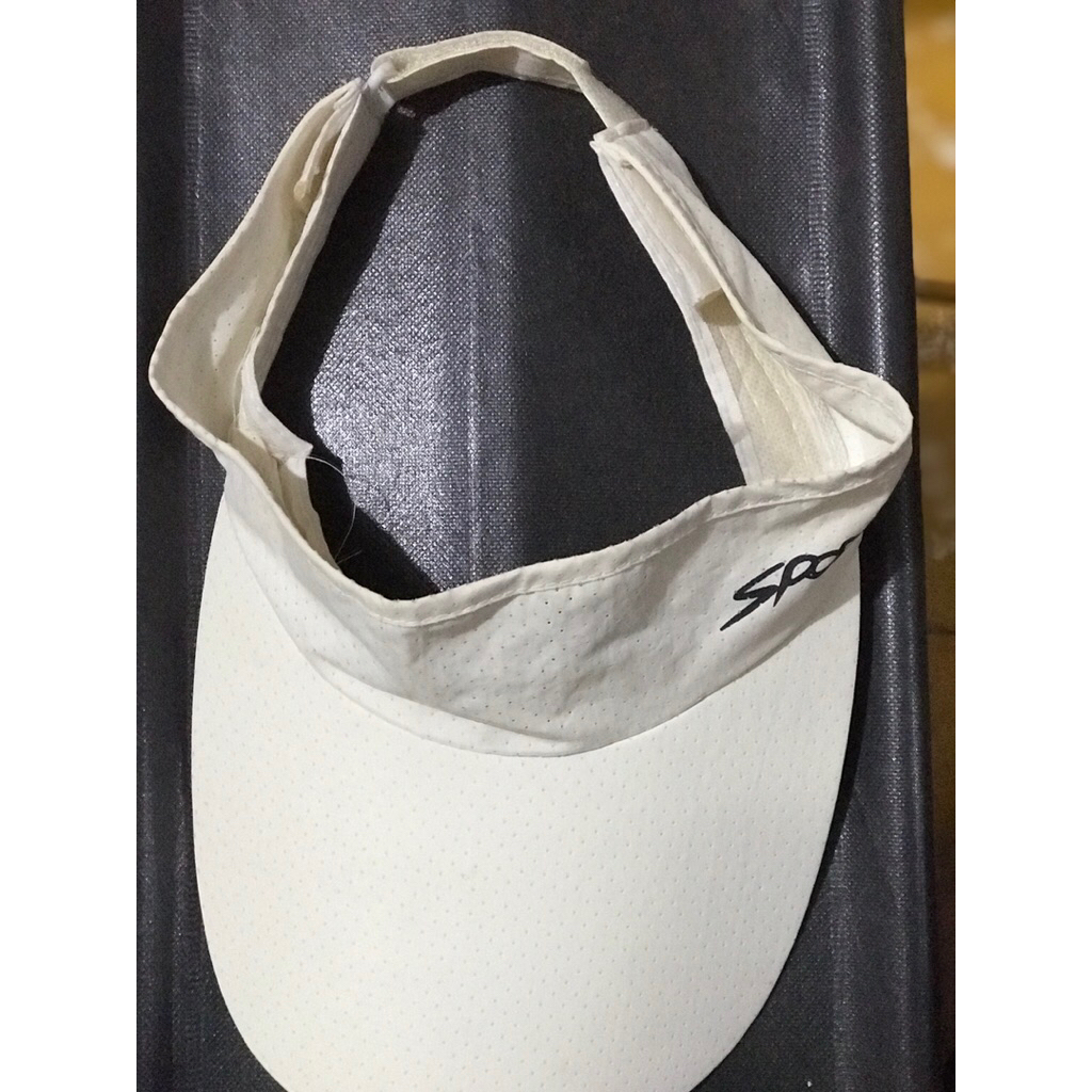 Topi sport wanita warna putih