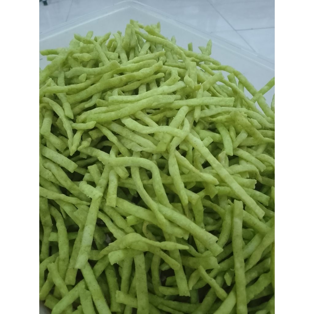 STIK BAWANG/STIK SELEDRI/STIK DAUN KELOR/STIK BAWANG/STIK UBI UNGU/CEMILAN/GURIH/KRIUK/OLEH OLEH