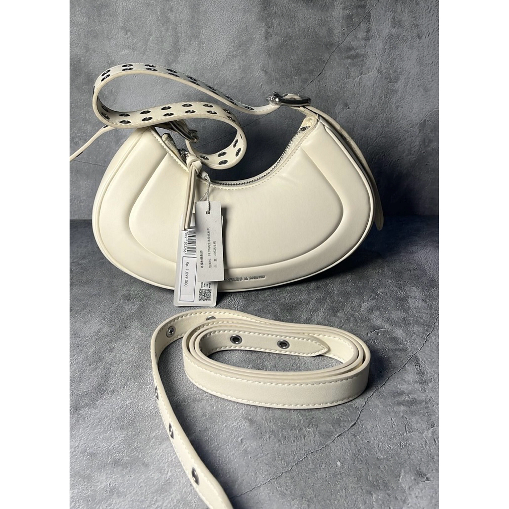 Charles & Keith Vintage Women Bag (100% Original)