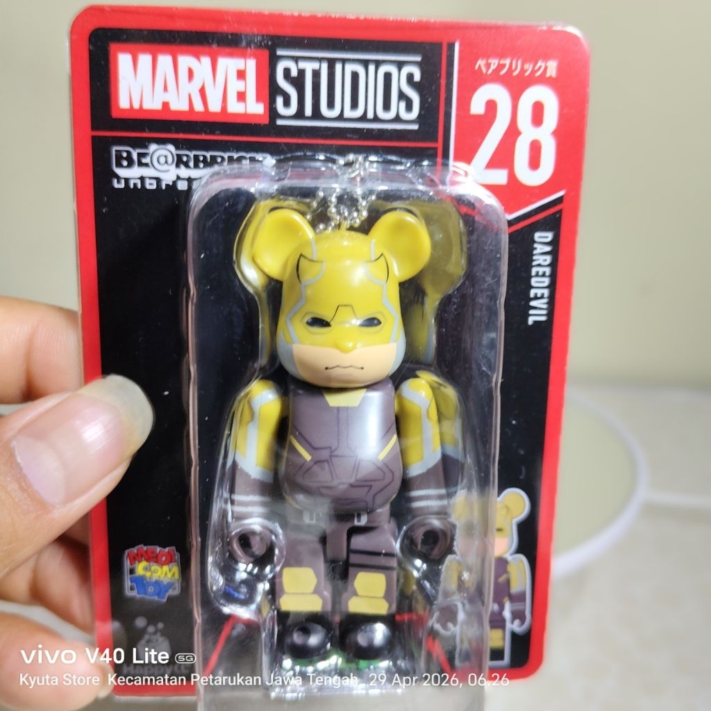 Bearbrick Marvel Studios Happy Kuji No. 28 bearbrick Daredevil (100%)