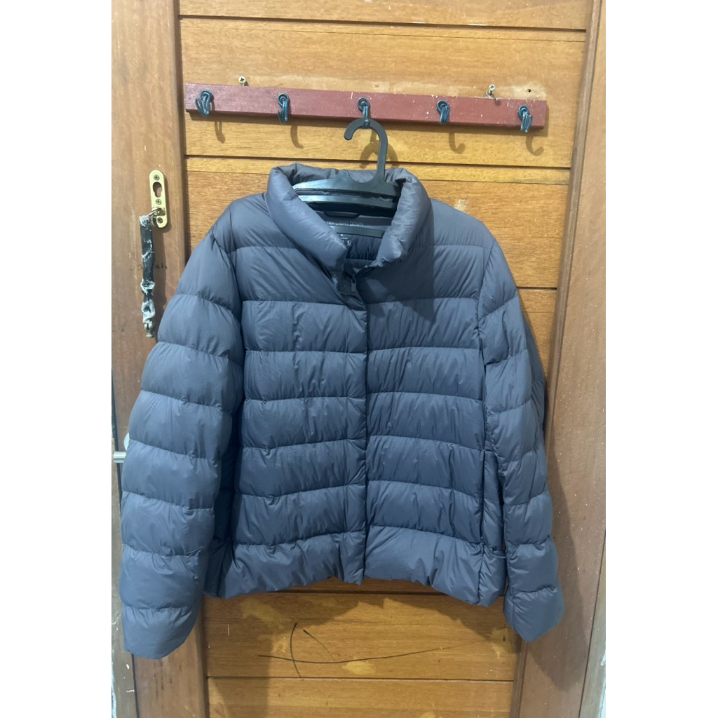 UNIQLO- Jaket Parka Ultra Light Down (Preloved) XL