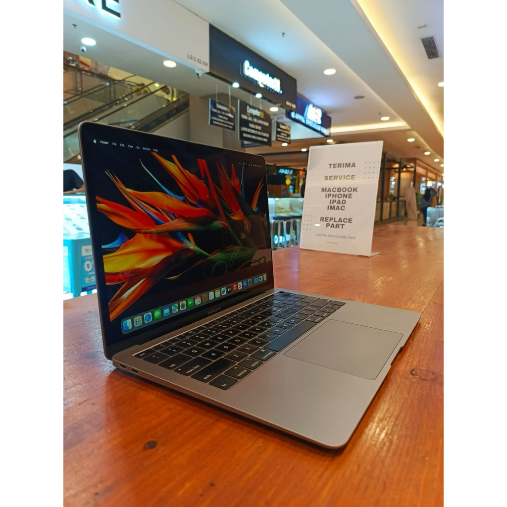 Macbook Air 13inch 2019 i5 8/256