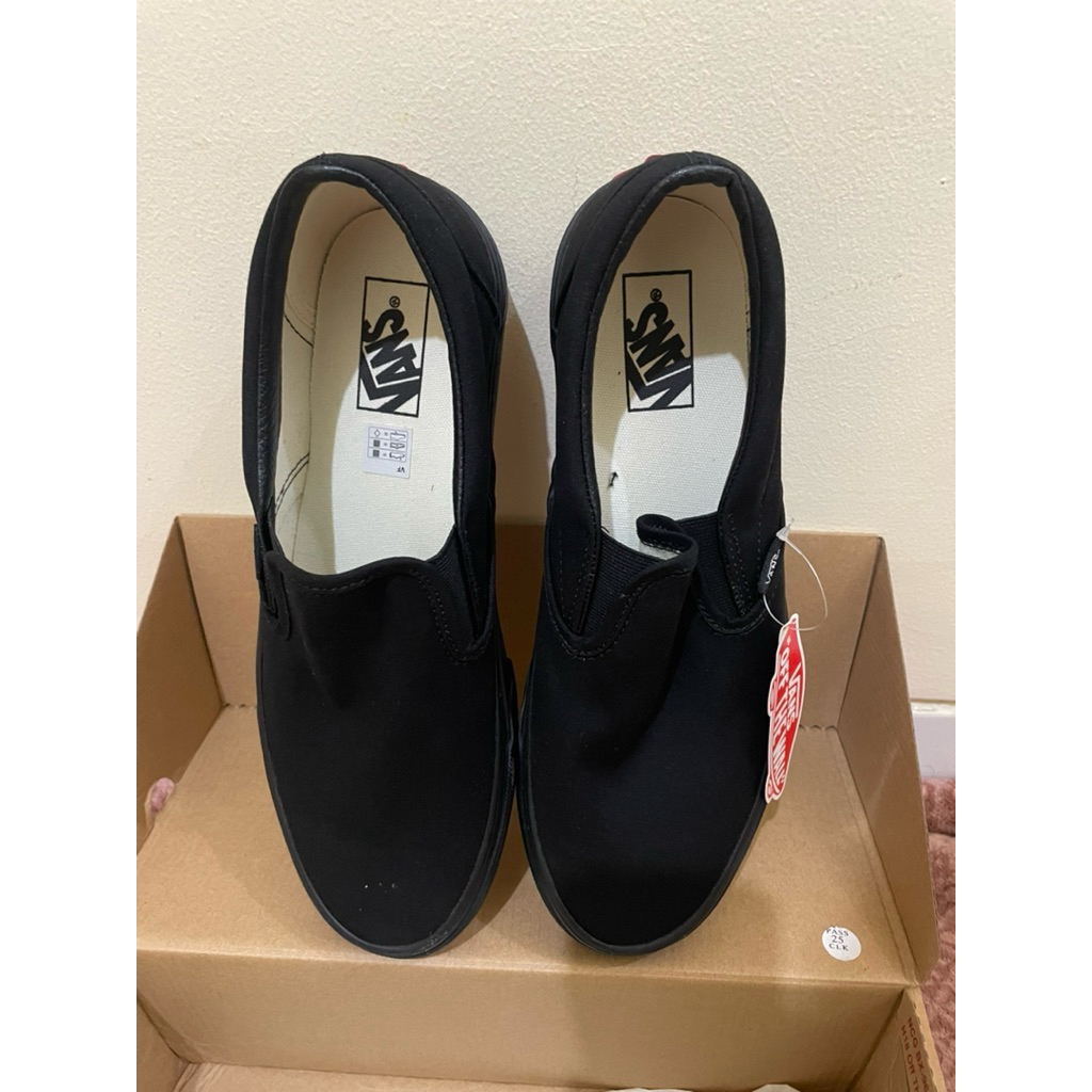 vans Slip On classic all black resmi PT Navya