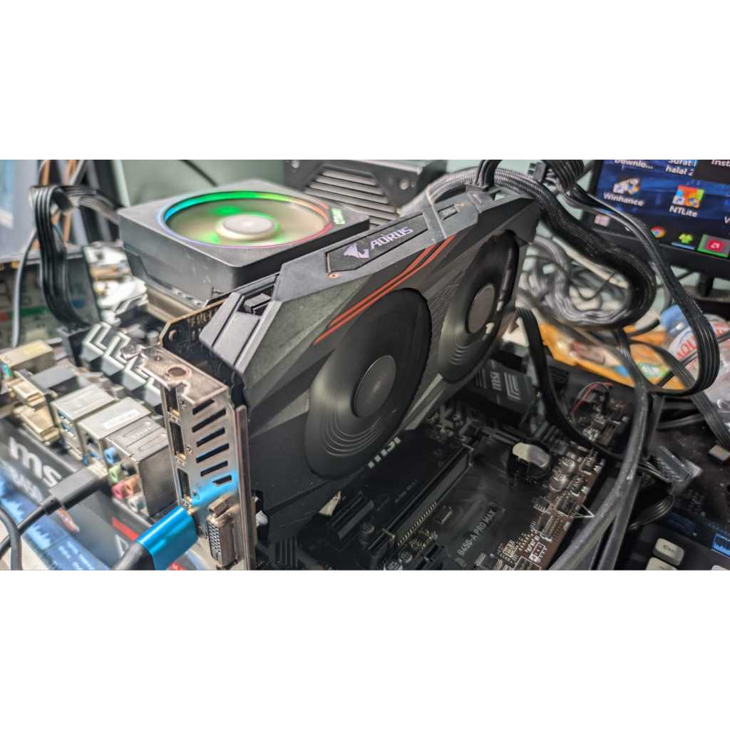 VGA Gigabyte AORUS Rx 570 4gb Gddr5
