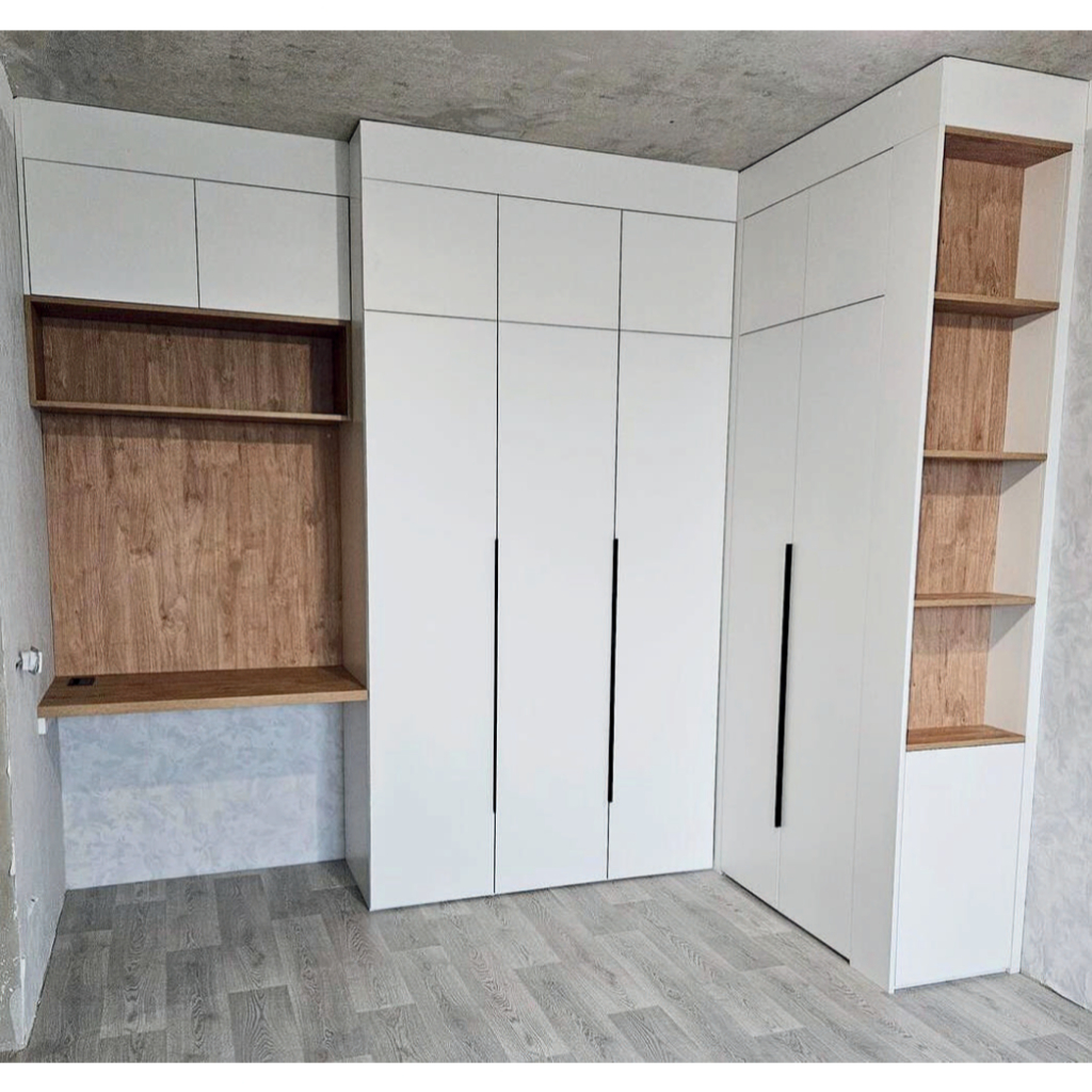 Lemari Custom Full Plafon L Shape Clean White Plywood HPL