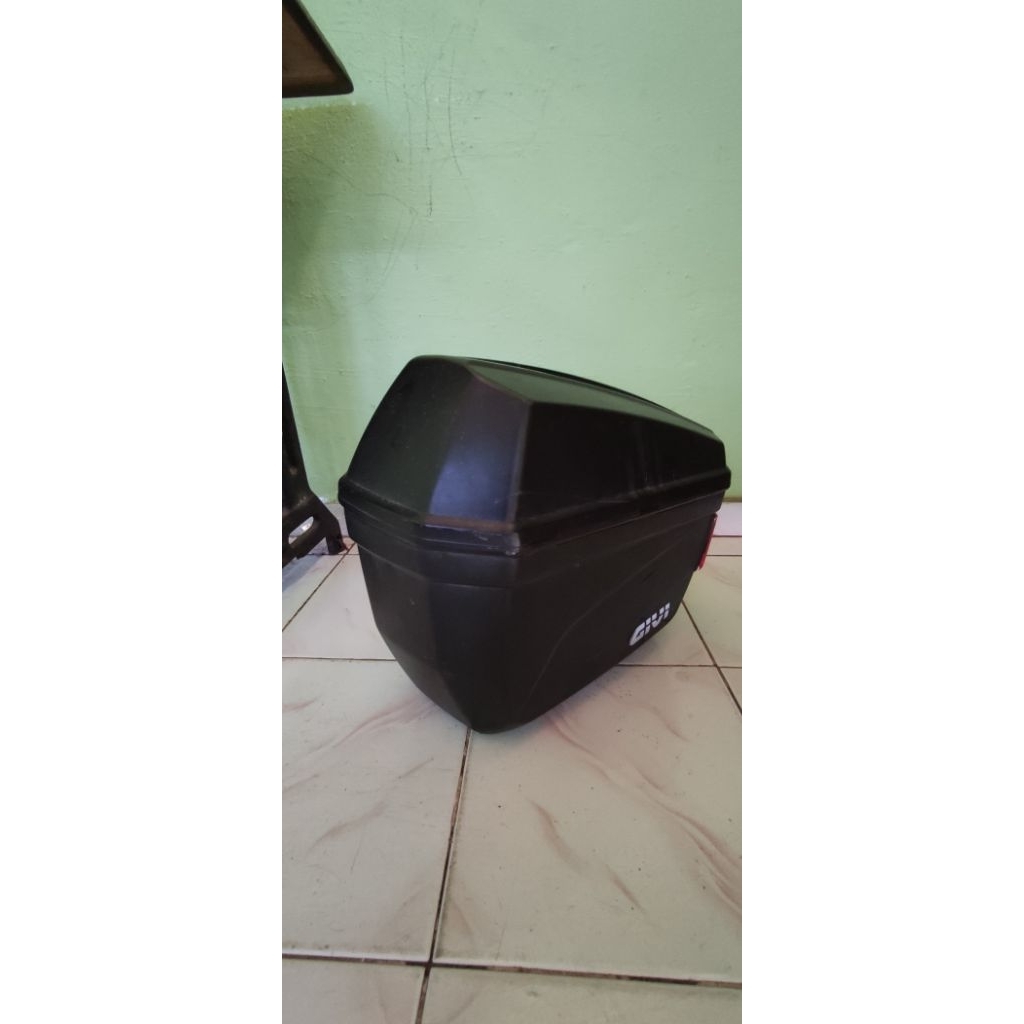 sidebox givi E22
