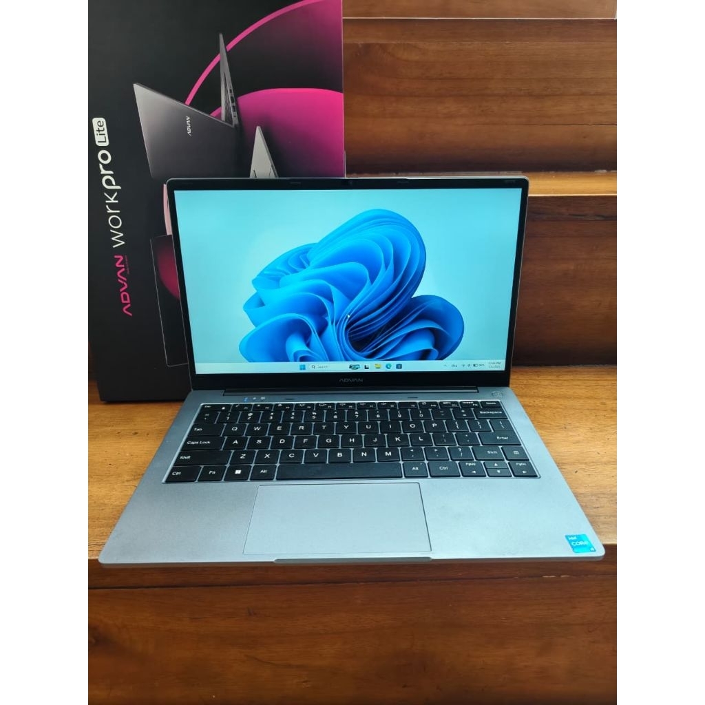 ADVAN WORKPRO lite i5 gen 12 512GB second like new