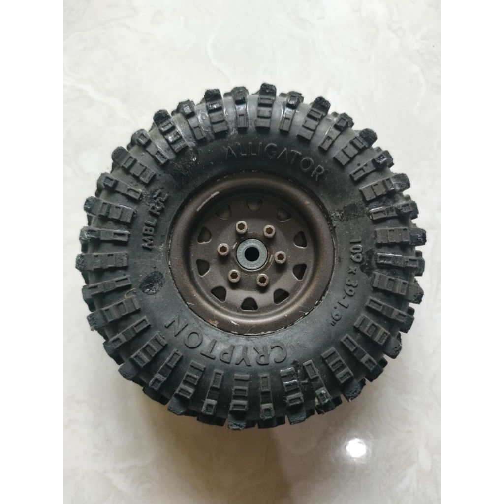 Velg Metal 1.9+Ban Crypton Aligator OD109 RC Adventure untuk Ban+Velg Cadangan/Serap, kondisi 2nd Go
