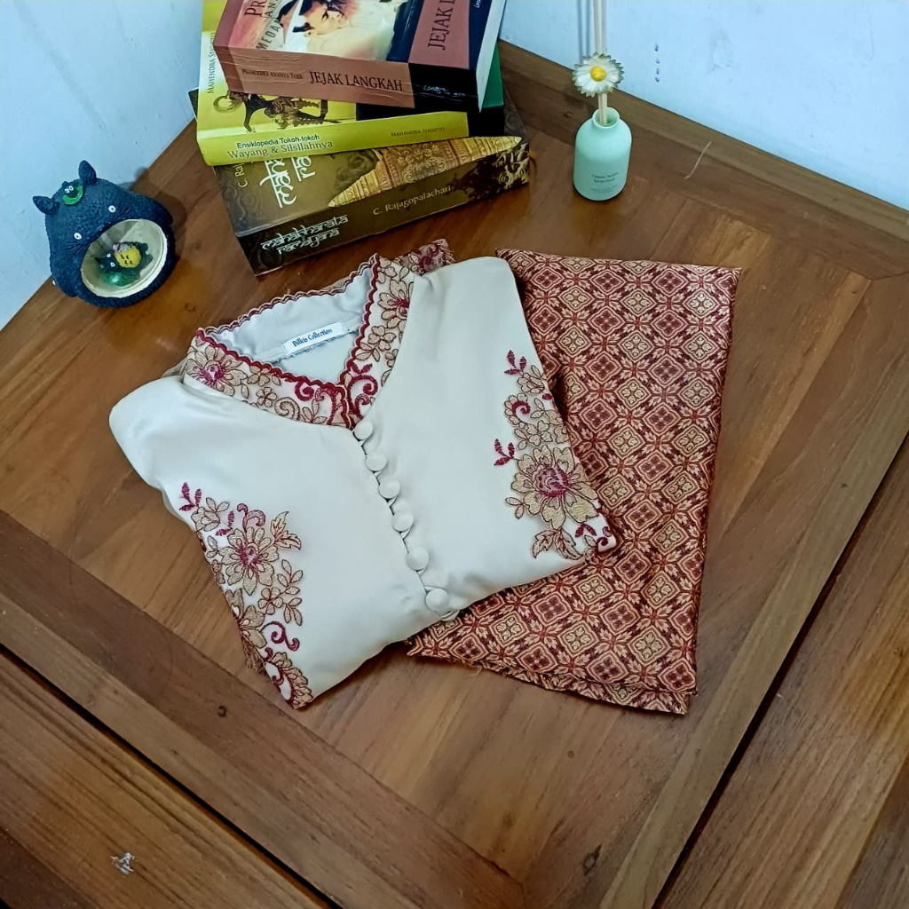 [Hazel's Closet] Set Kebaya Modern Renda Merah
