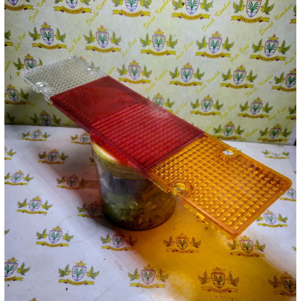 Mika Lampu Belakang Stoplamp L300 Original