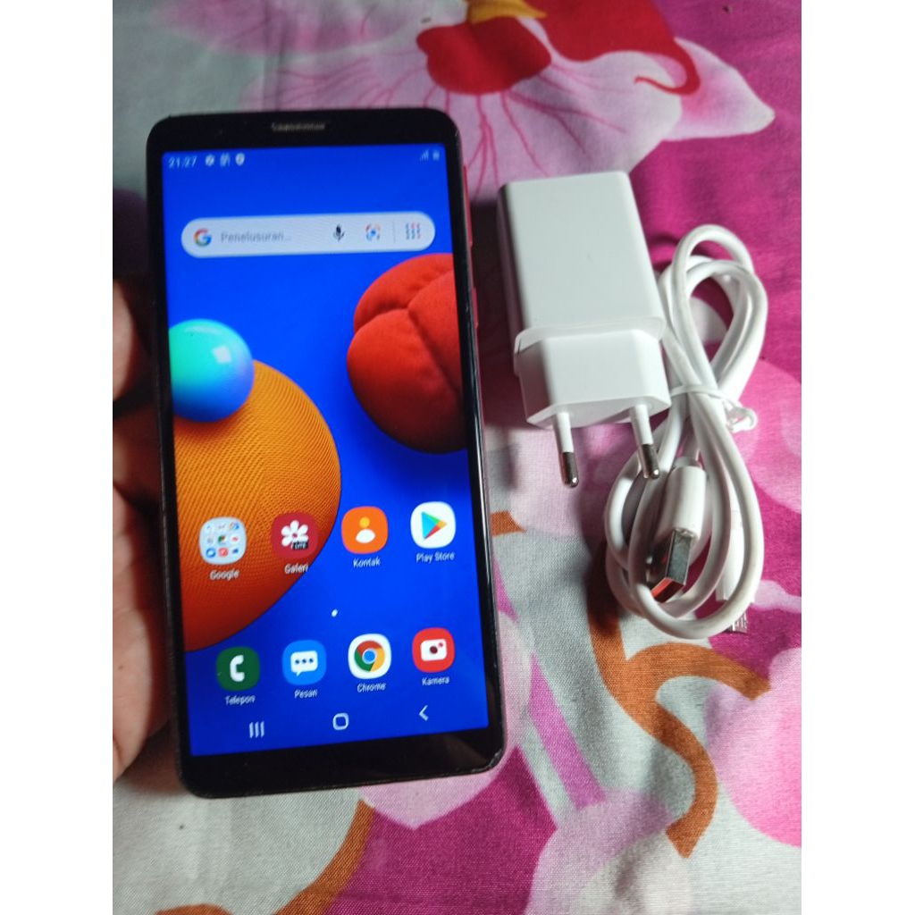 Di jual Murah HP Samsung A01 RAM 2/16 BONUS Carger Barang Bagus Kondisi normal siap pakai