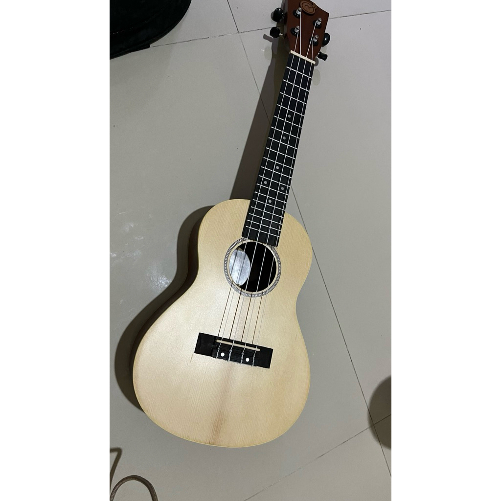 Ukulele Mandalika