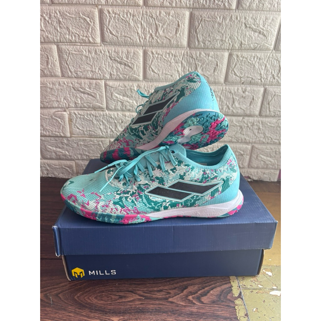 Sepatu Futsal Mills Xyclops Kaldera