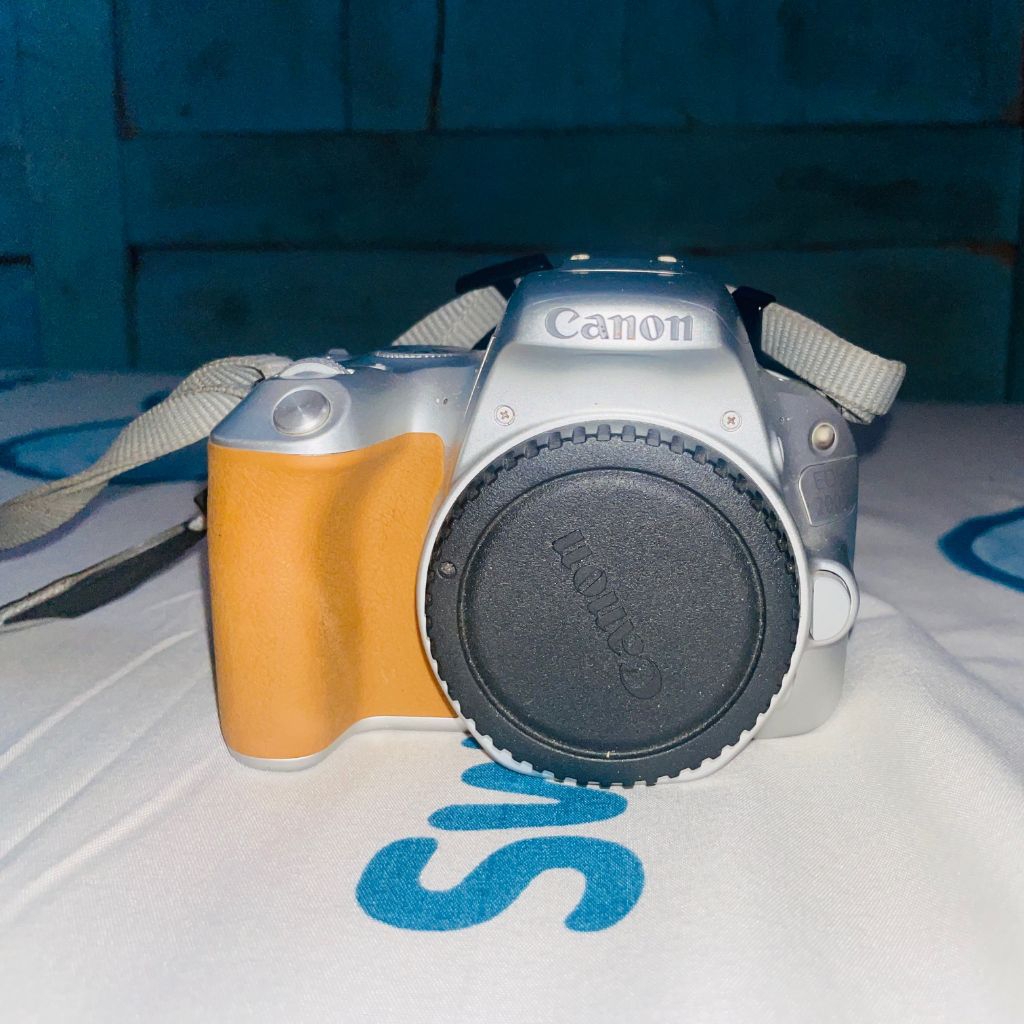 Canon Eos 200d