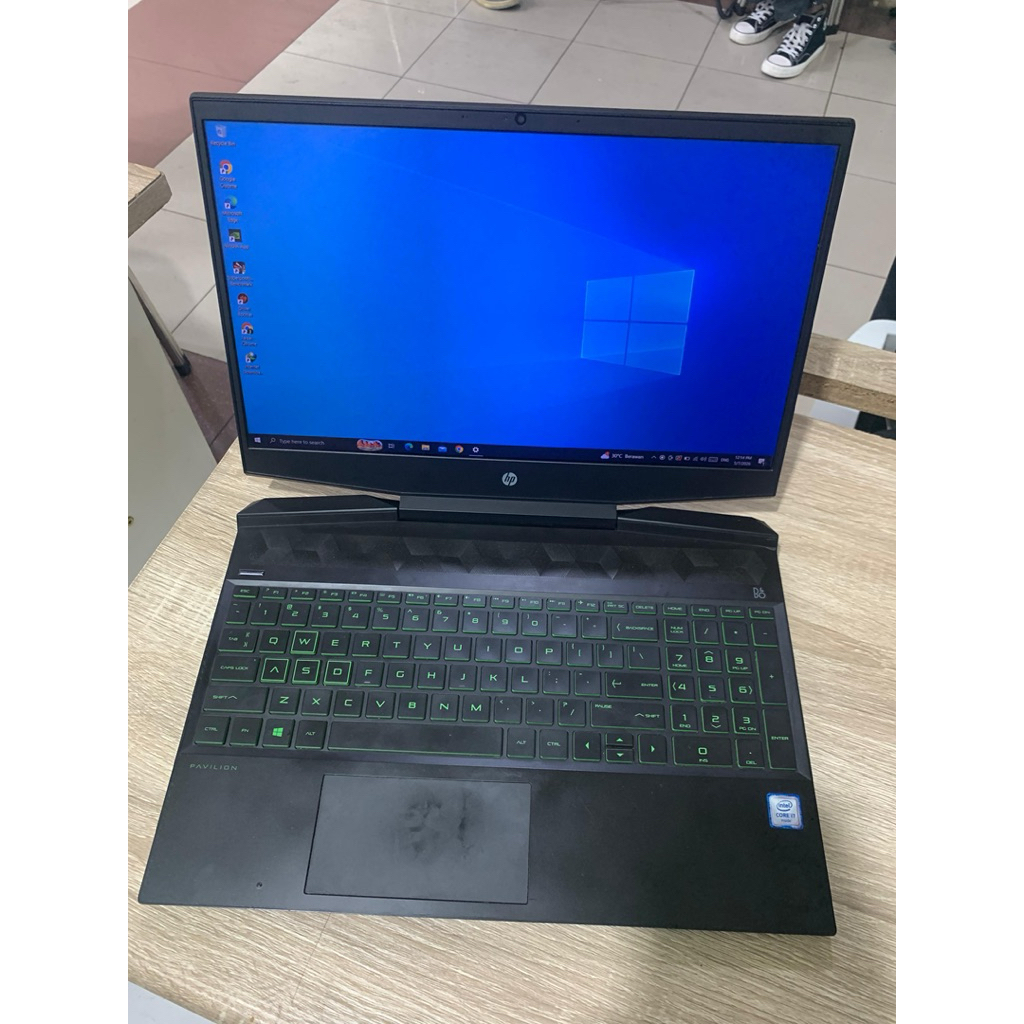Laptop gaminggg hp pavilion gaming 15 Intel core i7-9750