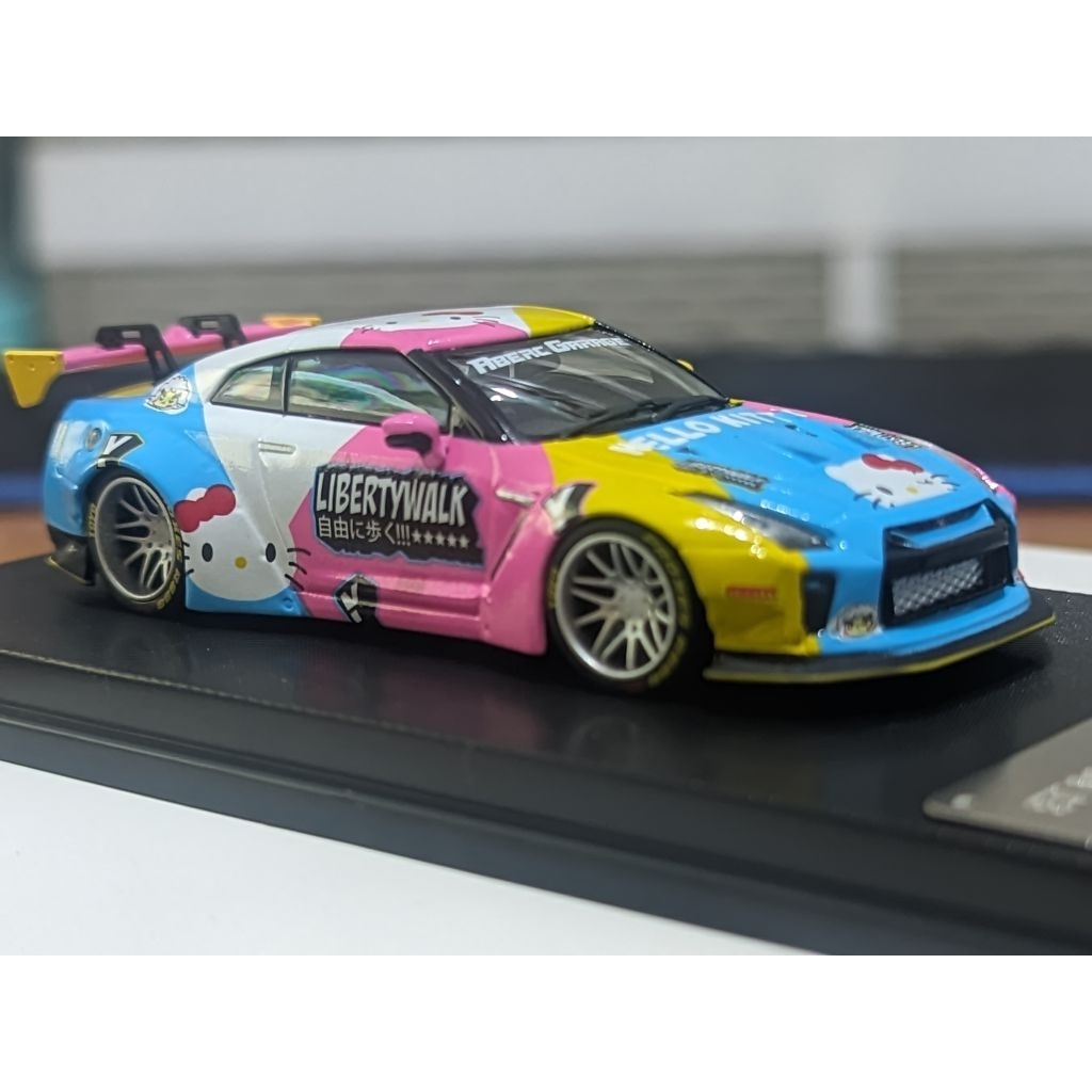 Not Mini GT mymodelcollect  Nissan GTR R35 Hello Kitty LB 7999pcs limited unseal