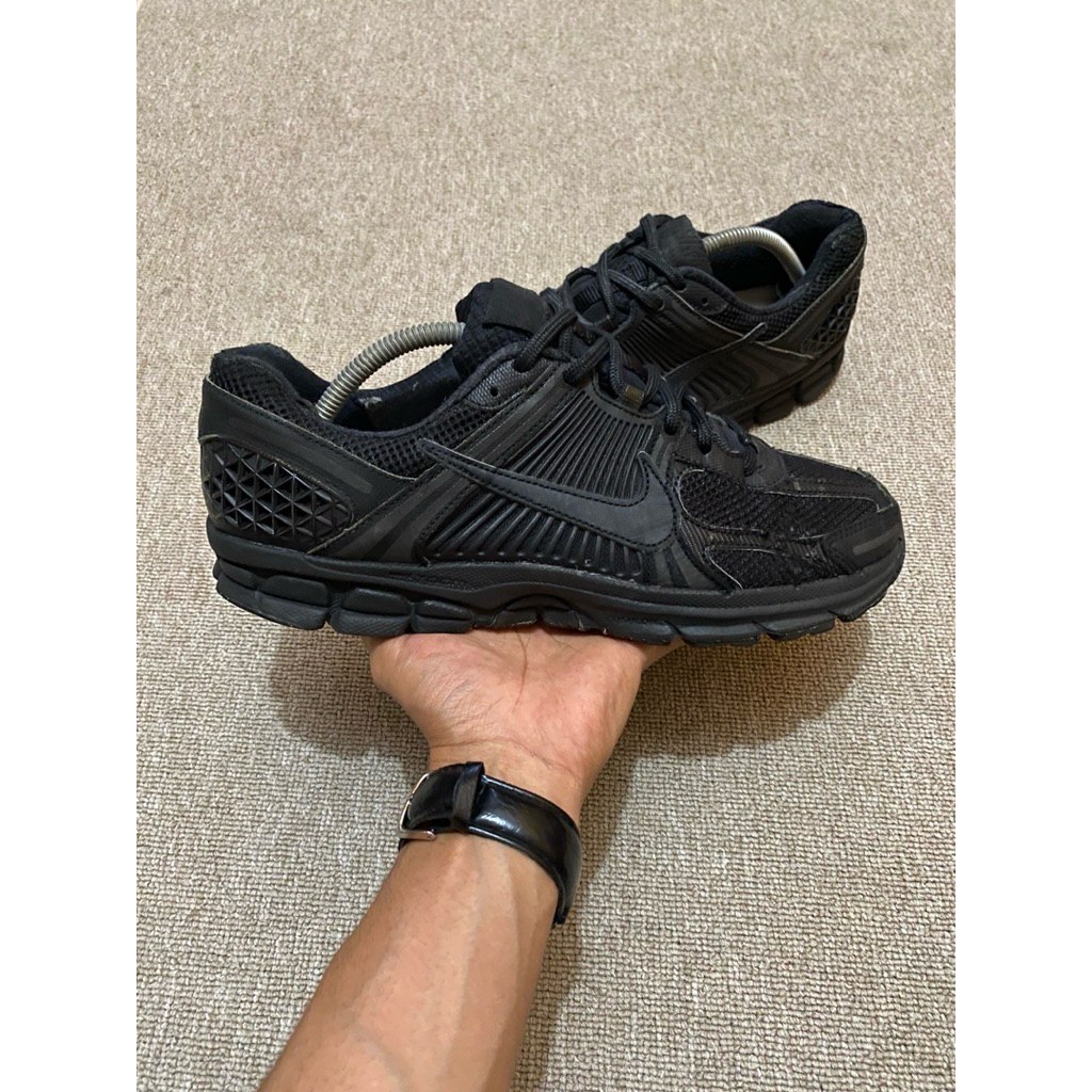 nike vomero 5