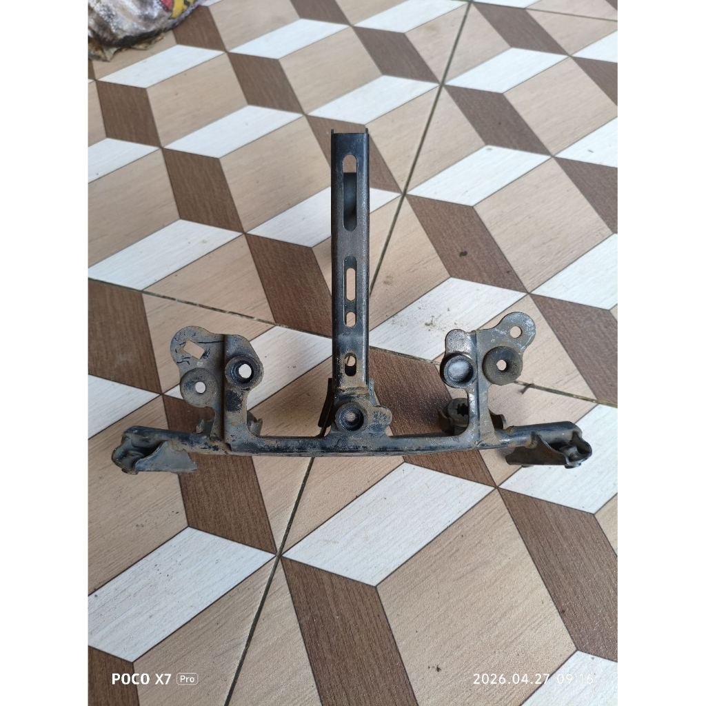 bracket breket pangkon besi dudukan fairing tanduk rusa cbr 150r face lift original ori asli second