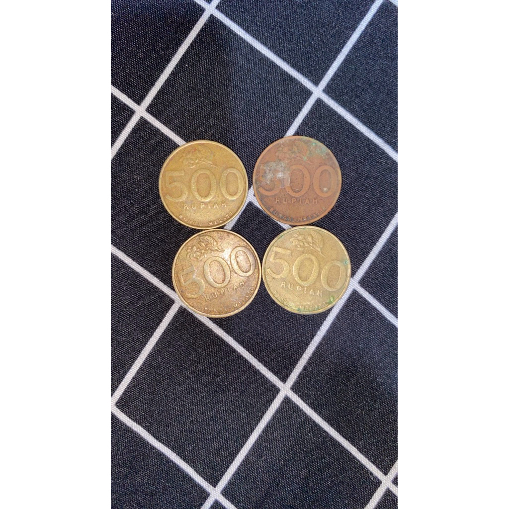 4 biji coin 500 rupiah edisi tahun (2000-2003)