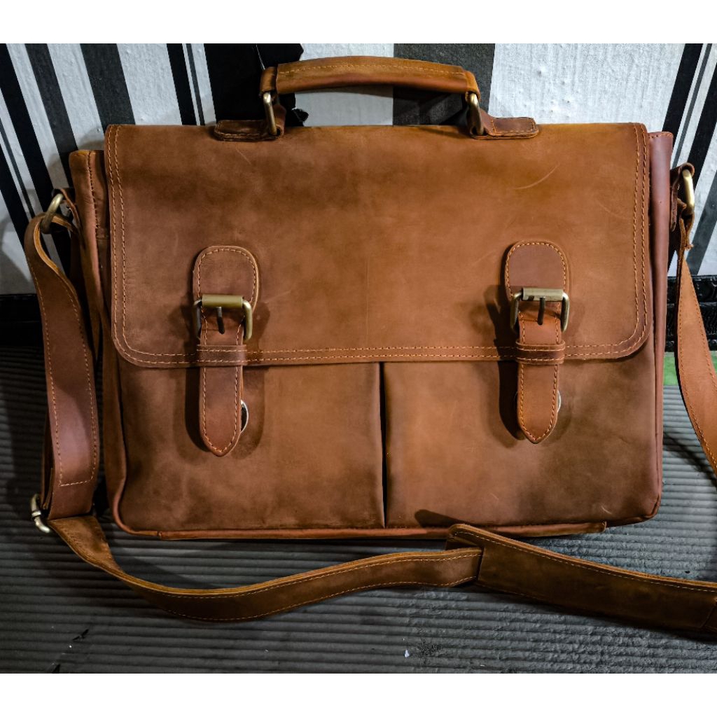 Tas selempang messenger kulit asli crazy horse leather