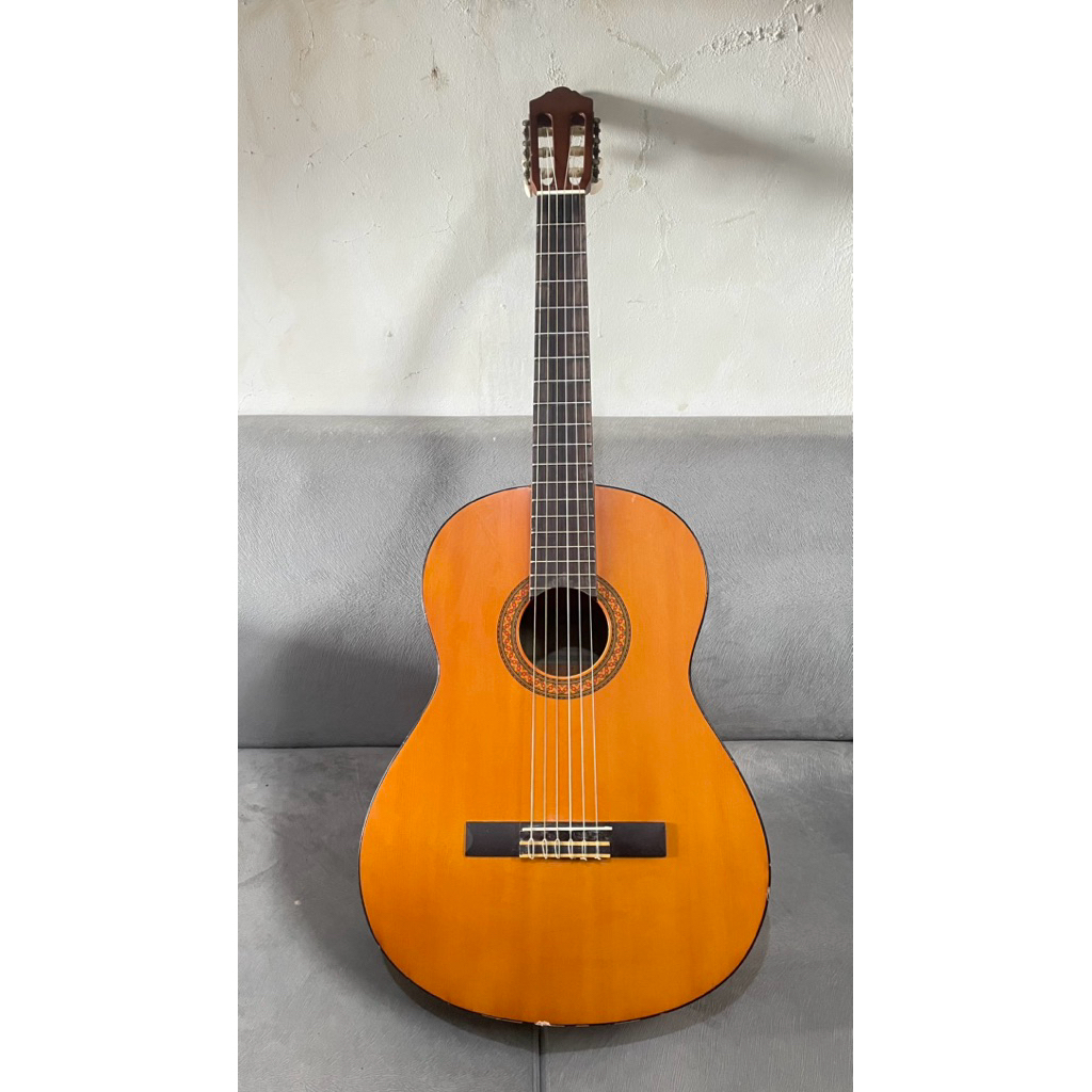 (BEKAS) Gitar Klasik Yamaha C40 Original