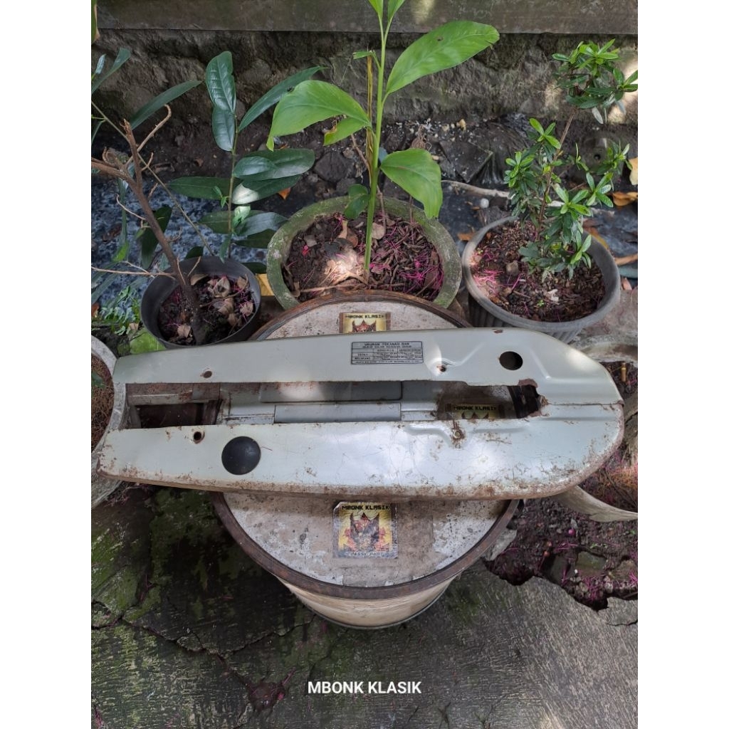 ketengkas tutup rantai shogun 110 kebo tornado gx gs smash 110 old ORIGINAL tutup rantai suzuki torn