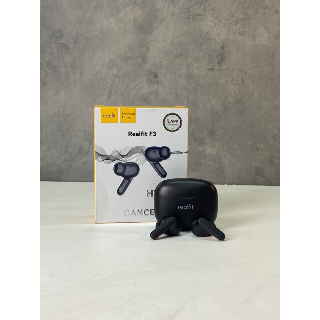 realfit F3 Hybrid Noise Canceling