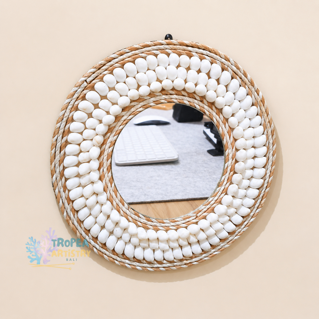 Cermin Hias Dinding Kerang Buteng Putih Anyaman Rotan Bohemian Aesthetic