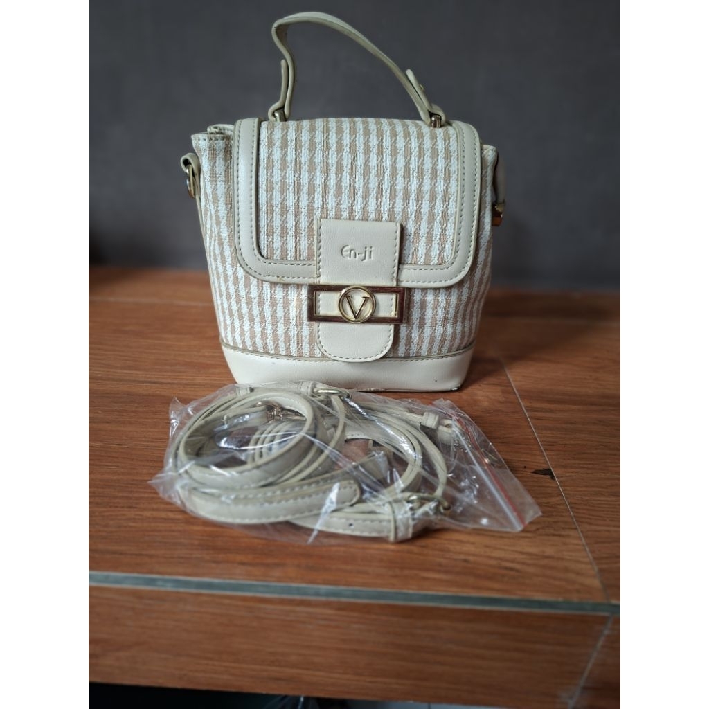Preloved Slingbag Ransel Mini Enji