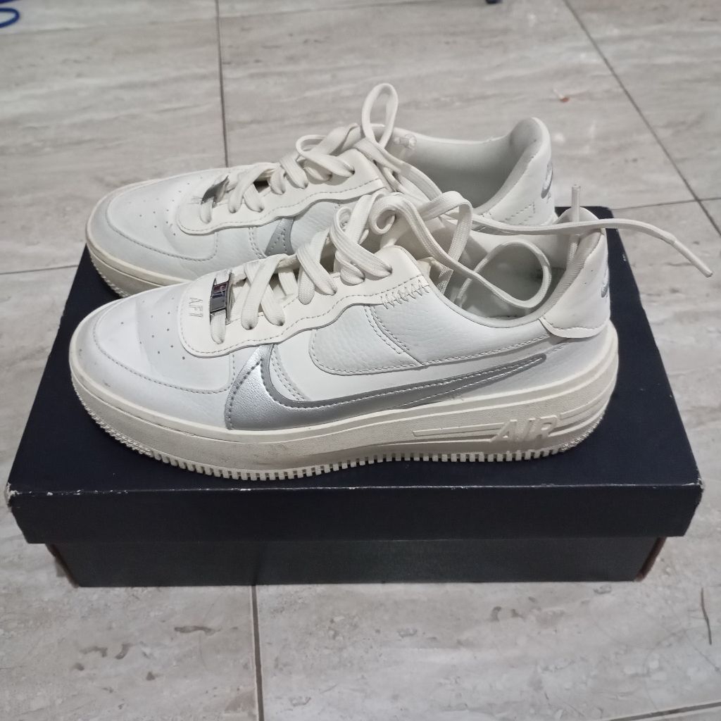 preloved sepatu original Nike AF1