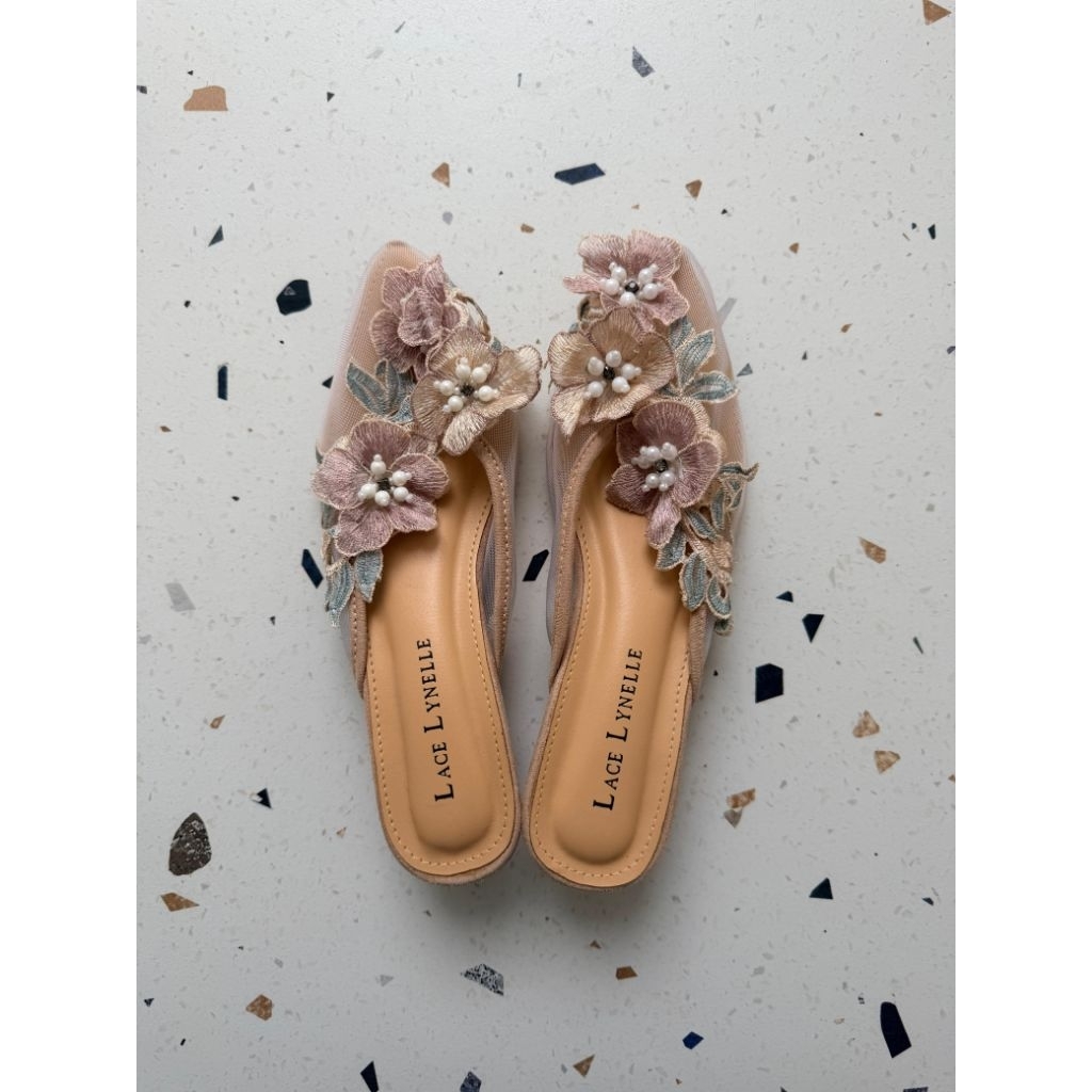 Preloved Lace Lynelle Heels Kitten Yessy warna Lavender