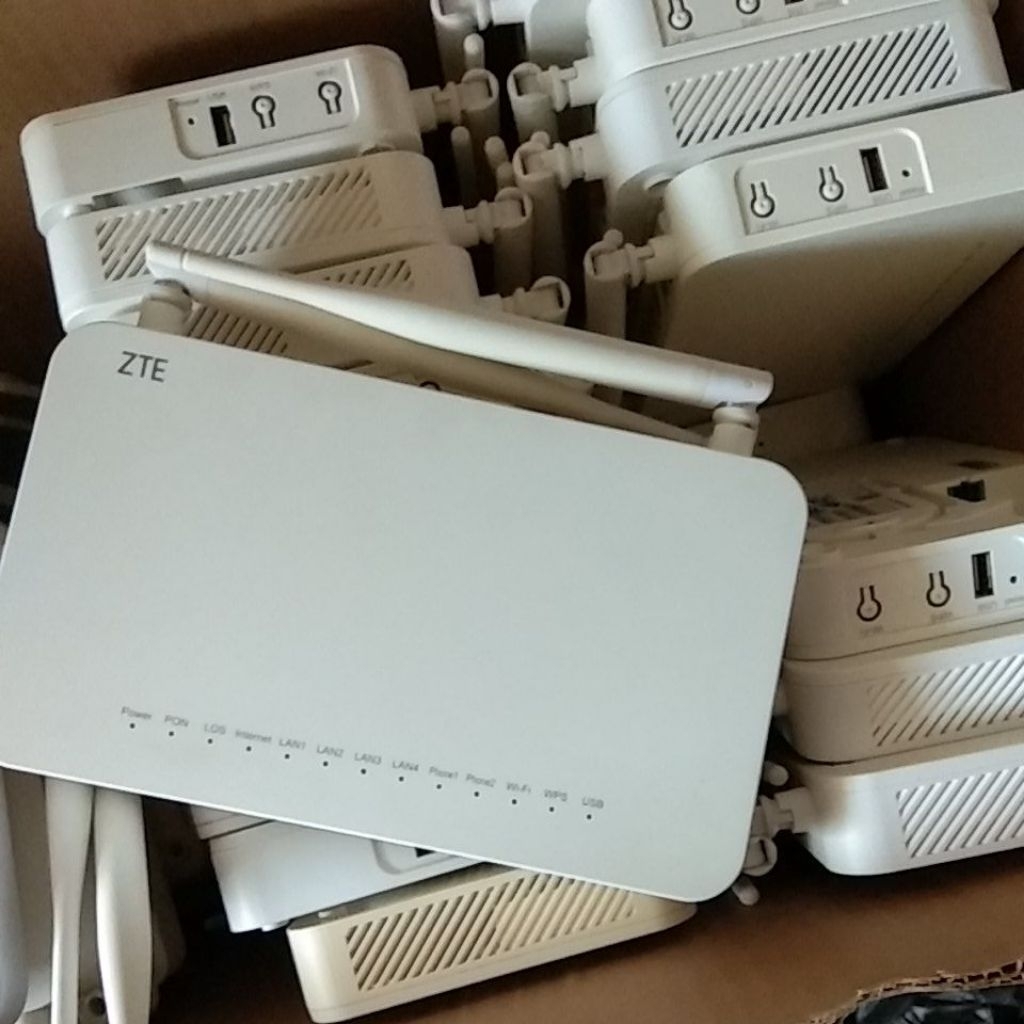 Modem*ZTE*F609*V3 bekas mulus