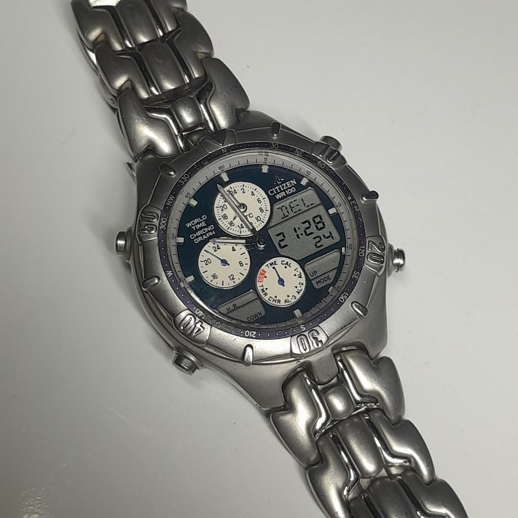 Jam tangan pria Vintage Citizen Pro Master Anadigi World Time C300 Q01440K Japan