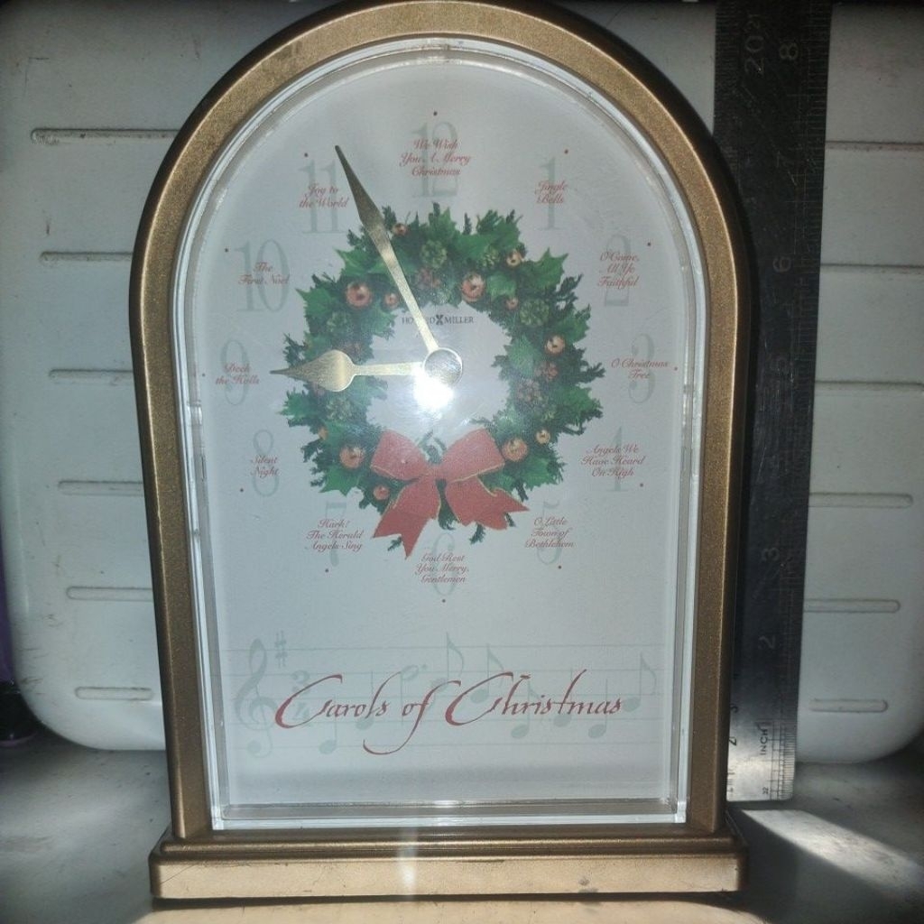 Jam analog Howard Miller Carol of Christmast