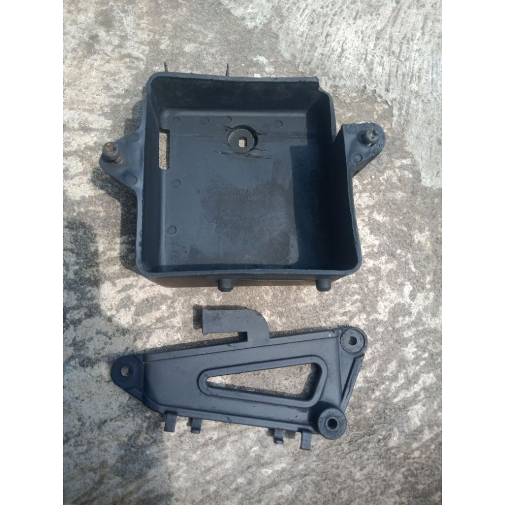 box tempat aki kawasaki kaze/kaze r original