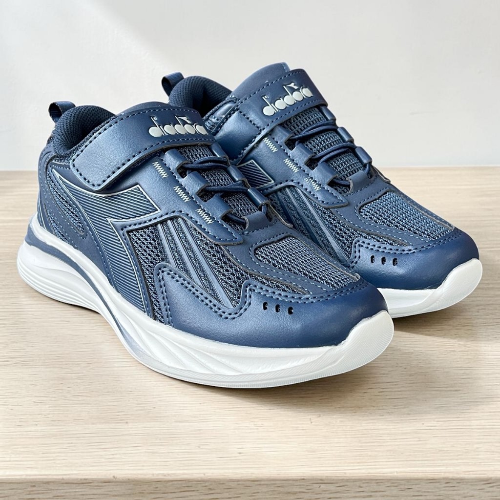 Diadora Terbaru  Sepatu Sneaker Anak Cowok keren Original