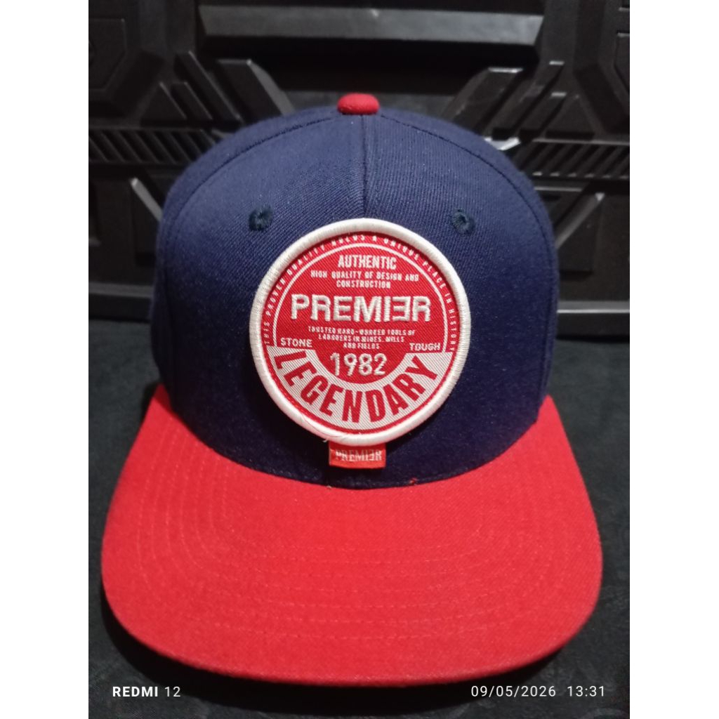 Topi Premier snapback