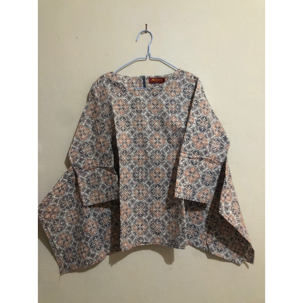 Batik Margaria Batwing